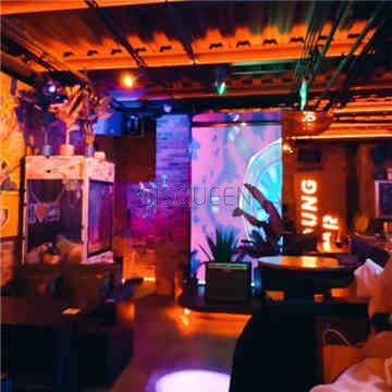Young·Bar·Store漾酒吧