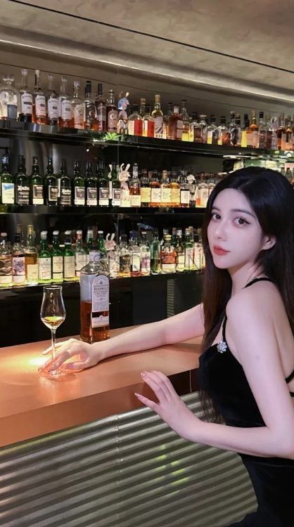 在北京夜生活的绝美酒吧里享受微醺日落—GOLDSTREAM.金溪
