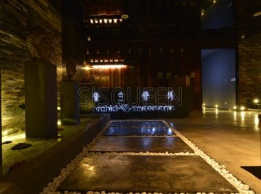 揭秘北京洗浴中心的隐藏陷阱——警惕高价服务与违法项目